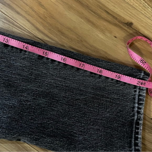 Levi’s Wedgie Straight Jeans Dark Gray High Rise Size 25 - Picture 9 of 10